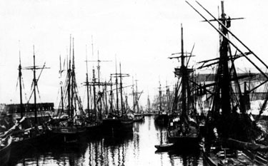 Runcorn: Docks
