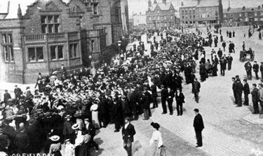 Widnes: Victoria Square, Co-op Field Day, (before 1906 when new Co-op Store was opened)