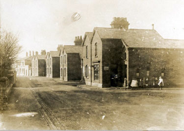 Hale Road from Ditchfield Road looking towards Ditton Station, Cairns Hotel is at the bottom of the road.