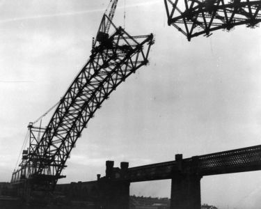 Runcorn Widnes road bridge under construction